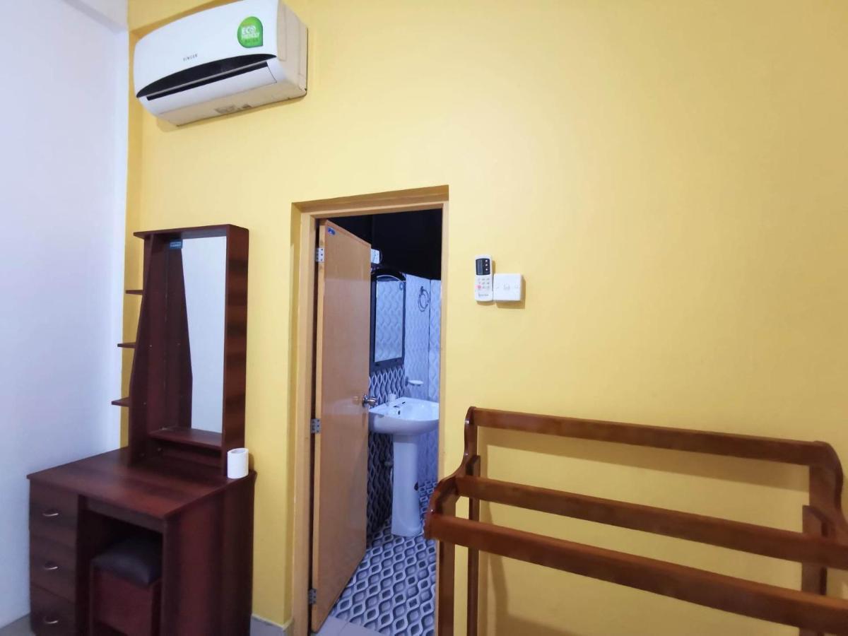 The Traveller'S Hostel & Private Rooms Сигирия Екстериор снимка